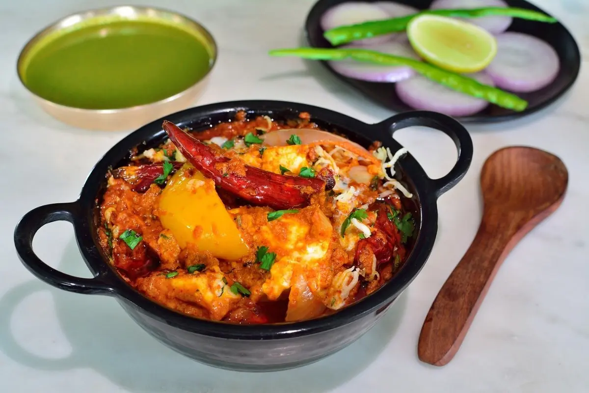Kadai paneer with fresh naan — Jaajam Restaurant, Udaipur