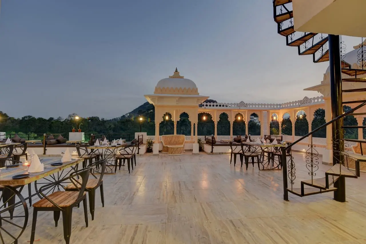 Open-sky terrace and domed pavilion — Jaajam Restaurant, Udaipur