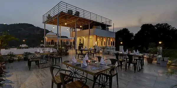 Blue hour on the open terrace — Jaajam Restaurant, Udaipur
